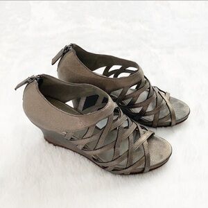 Eileen Fisher Platform Wedge Cage Sandals, size 7